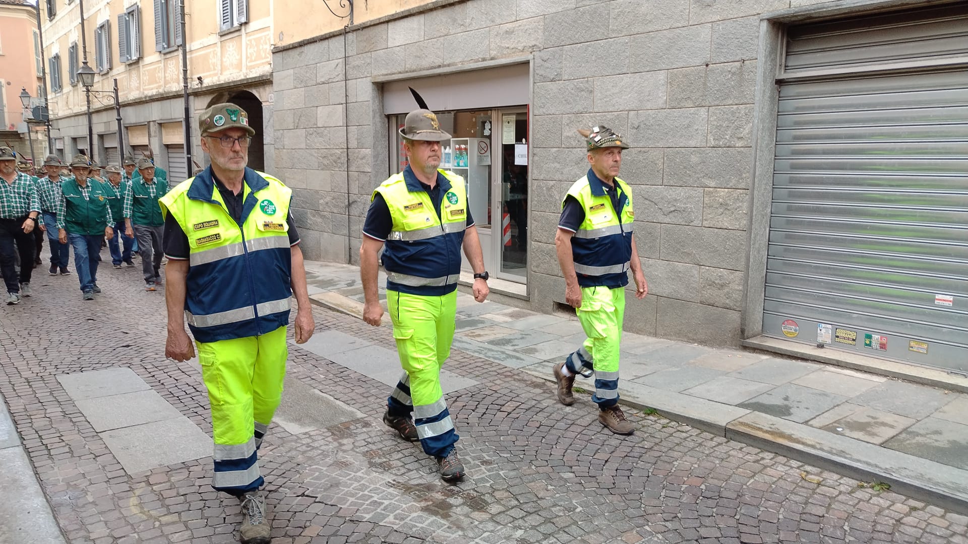 2406-12 100 Gruppo 11.jpeg